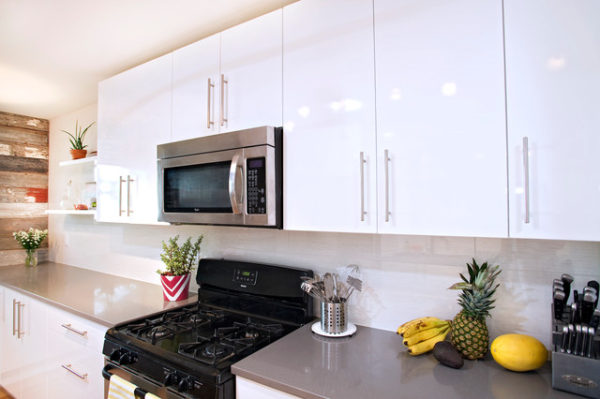 DKBC-High gloss acrylic white kitchen
