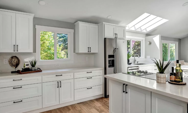 Cottage White Shaker Kitchen Cabinets S10 - Image 9