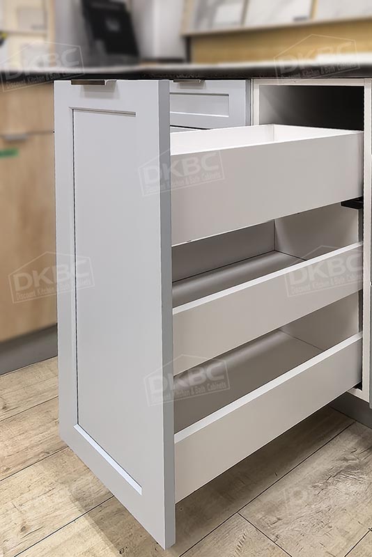 Q46 Light Blue Shaker Solid Wood Kitchen Cabinets (Frameless) - Image 5