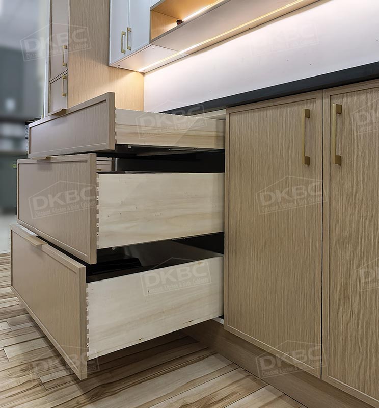 Oak Slim Shaker Kitchen Cabinets S67 - Image 5