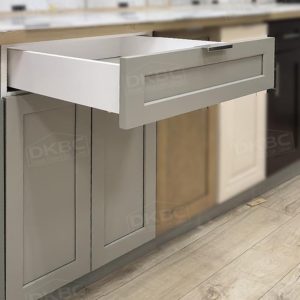 Q42 Beige Taupe Shaker Solid Wood Kitchen Cabinets (Frameless) - Image 3