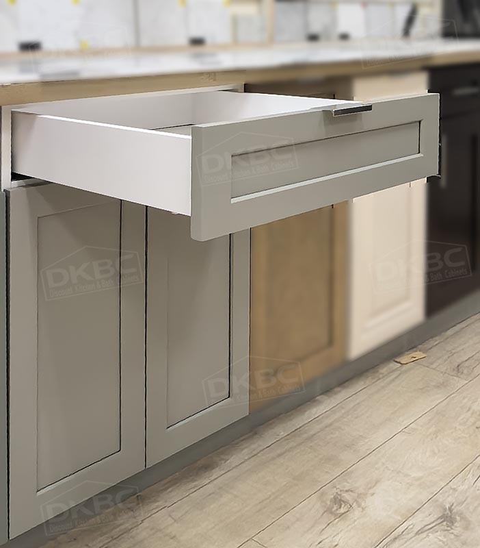 Q42 Beige Taupe Shaker Solid Wood Kitchen Cabinets (Frameless) - Image 3